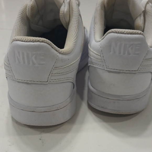 Nike White Air Force 1 Sneakers Classic Design Women Sz 8 Pre-owned - Picture 5 of 10